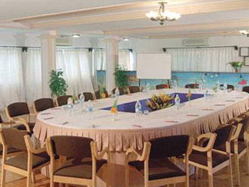 Dona Alcina Resorts Candolim Luaran gambar